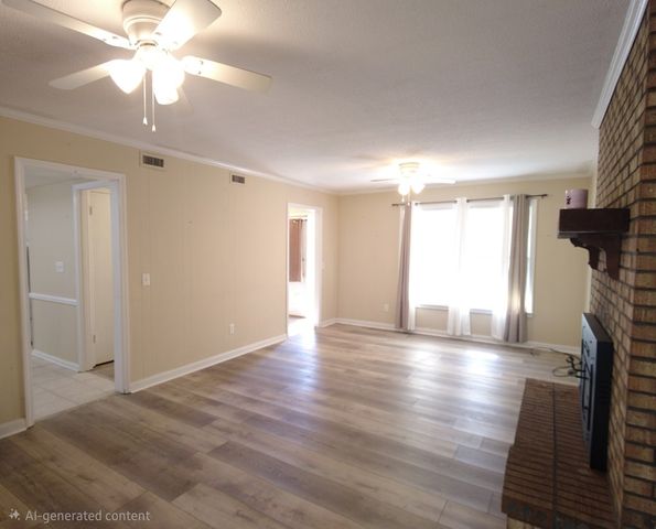 107 Shawnee Ct, Dothan, AL 36303