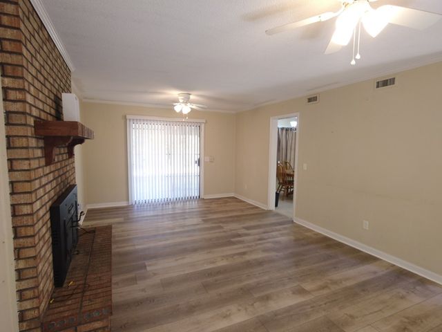 107 Shawnee Ct, Dothan, AL 36303