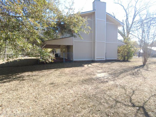 107 Shawnee Ct, Dothan, AL 36303