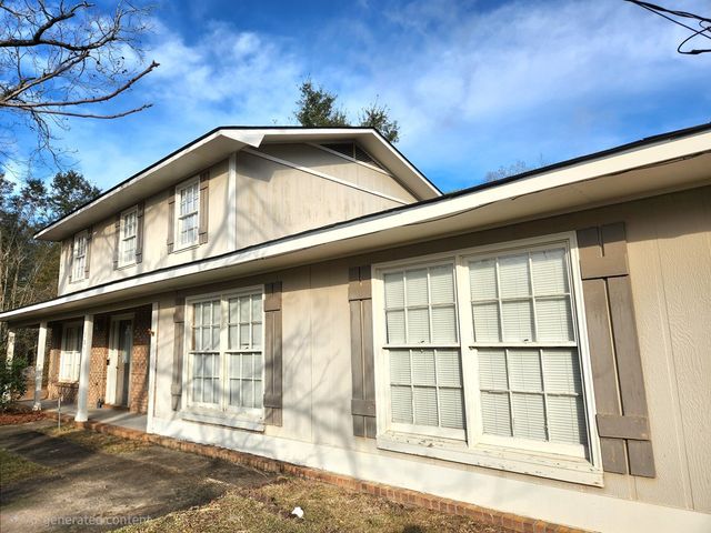 107 Shawnee Ct, Dothan, AL 36303