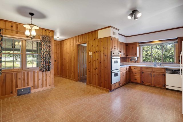 685 S PERKINS RD, Memphis, TN 38117