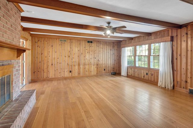 685 S PERKINS RD, Memphis, TN 38117