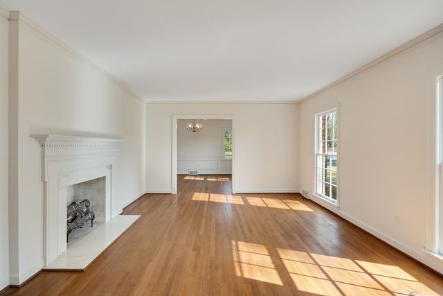 685 S PERKINS RD, Memphis, TN 38117