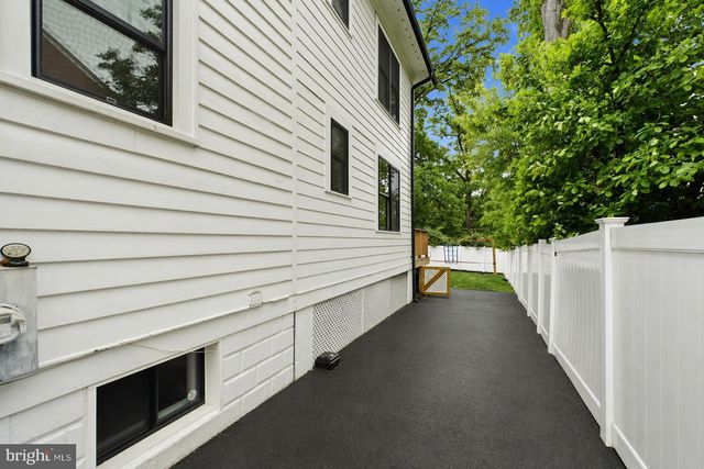 4628 13TH ST N, Arlington, VA 22207