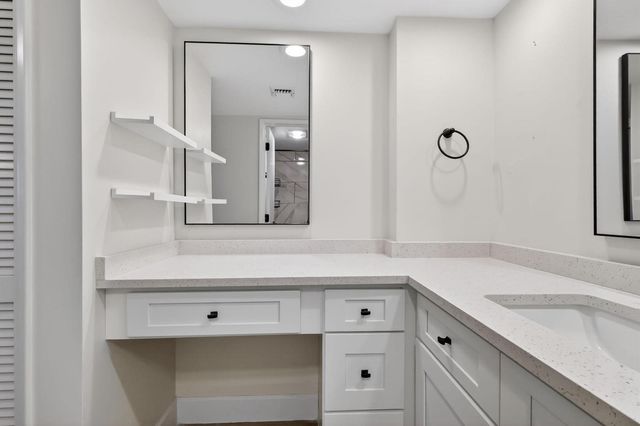 545 Oaks Lane 409, Pompano Beach, FL 33069