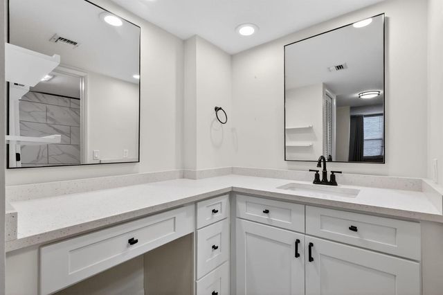 545 Oaks Lane 409, Pompano Beach, FL 33069