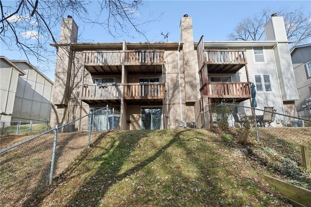 6813 NW MOKANE Avenue, Kansas City, MO 64151