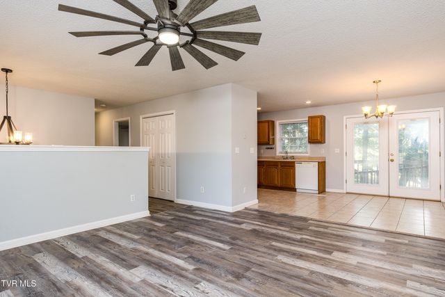 164 Cochran Road, Jonesborough, TN 37659