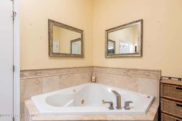 2100 Vernon Place, Melbourne, FL 32901