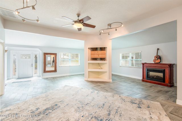 2100 Vernon Place, Melbourne, FL 32901