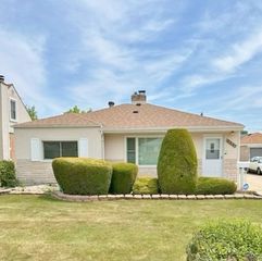 1429 N Wolf Road, Berkeley, IL 60163