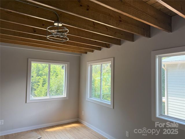 1 & 3 Freeport Lane, Asheville, NC 28806