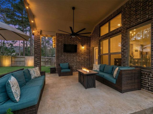 171 Silva Creek Trail, Willis, TX 77318