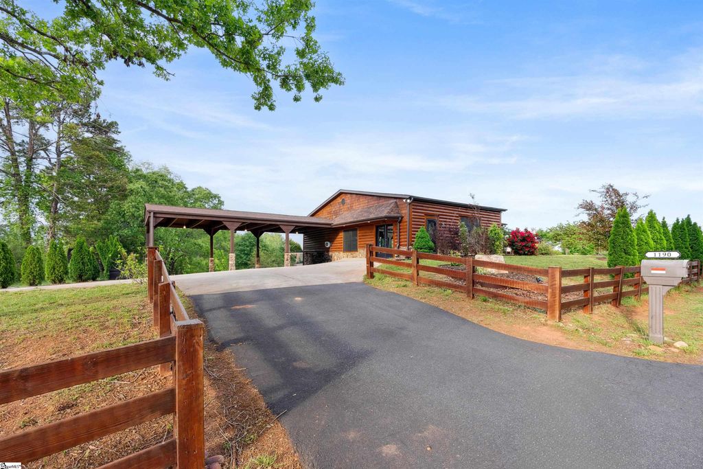 1190 Mcswain Road, Chesnee, SC 29323
