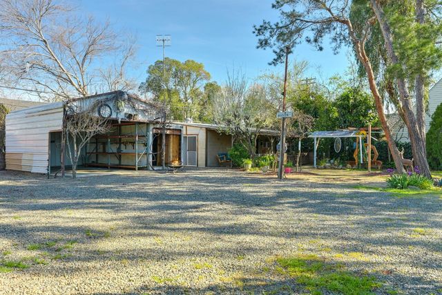 5327 22nd Ave, Sacramento, CA 95820