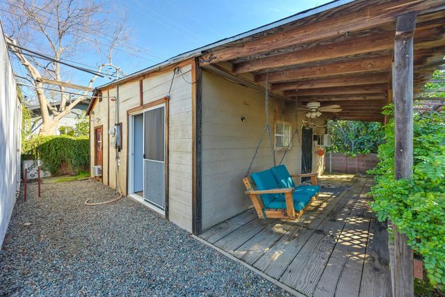 5327 22nd Ave, Sacramento, CA 95820