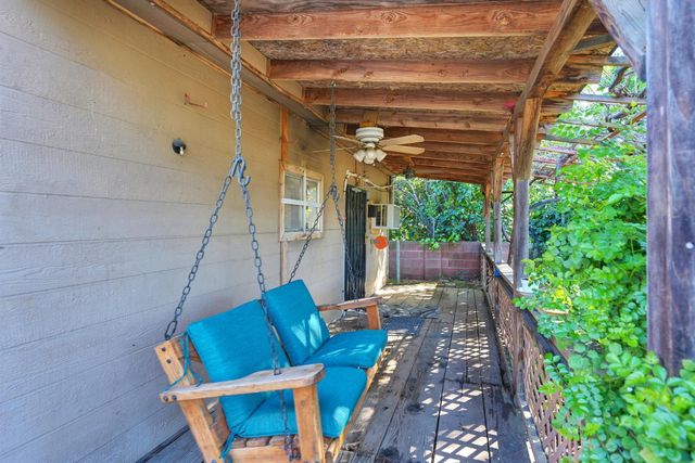 5327 22nd Ave, Sacramento, CA 95820