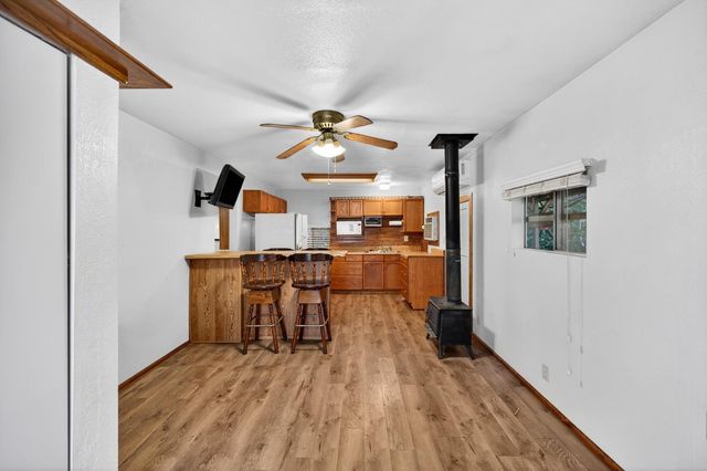 5327 22nd Ave, Sacramento, CA 95820