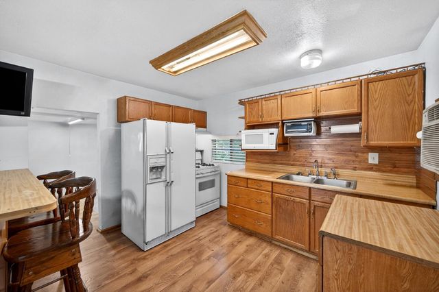 5327 22nd Ave, Sacramento, CA 95820