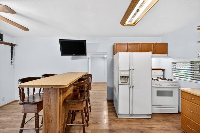 5327 22nd Ave, Sacramento, CA 95820