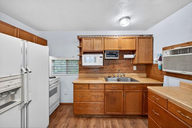 5327 22nd Ave, Sacramento, CA 95820