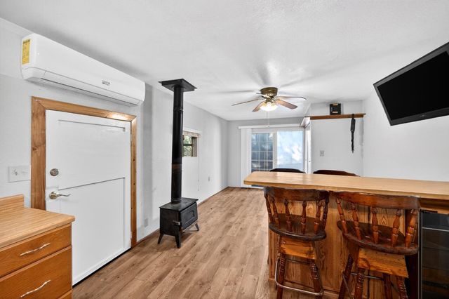 5327 22nd Ave, Sacramento, CA 95820