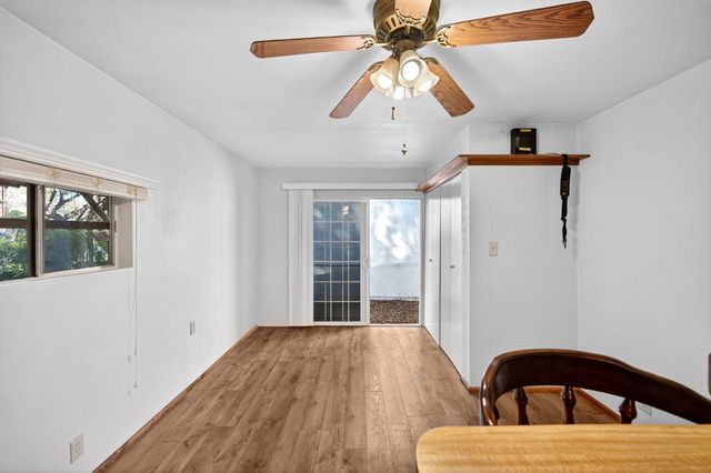 5327 22nd Ave, Sacramento, CA 95820