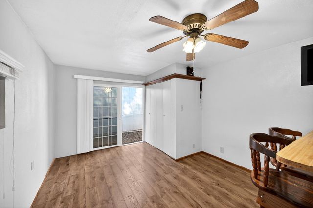 5327 22nd Ave, Sacramento, CA 95820