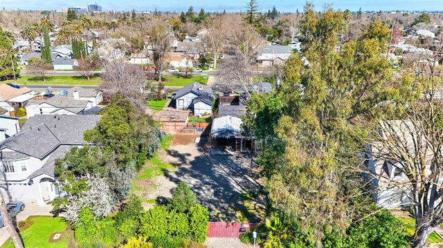 5327 22nd Ave, Sacramento, CA 95820