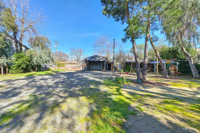 5327 22nd Ave, Sacramento, CA 95820