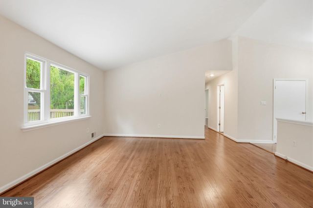 14204 PICCADILLY RD, Silver Spring, MD 20906