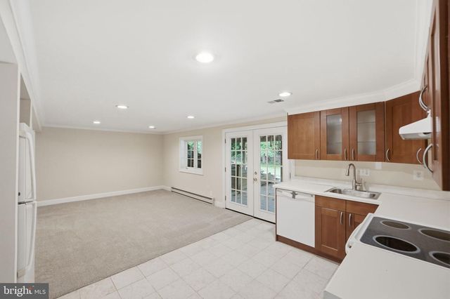 14204 PICCADILLY RD, Silver Spring, MD 20906