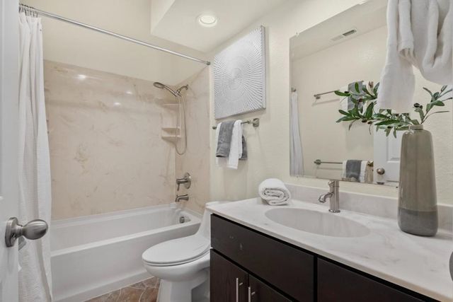 395 Sandstone Drive, Fremont, CA 94536