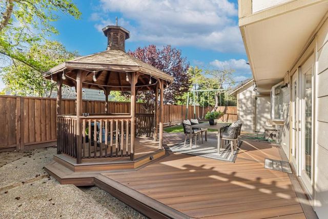 395 Sandstone Drive, Fremont, CA 94536