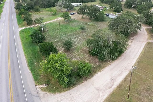 113 Hannah RD A, Smithville, TX 78957