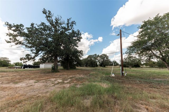 113 Hannah RD A, Smithville, TX 78957