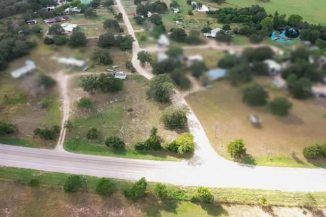 113 Hannah RD A, Smithville, TX 78957