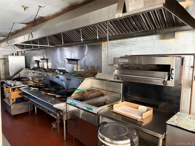 215 Main Street, Nanuet, NY 10954