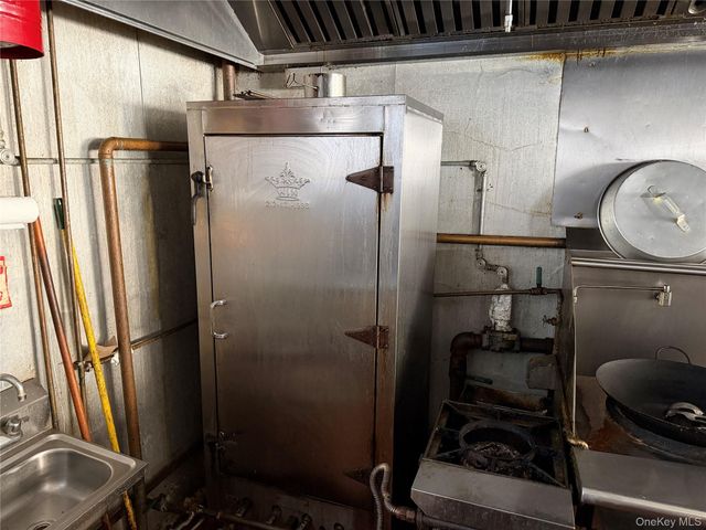 215 Main Street, Nanuet, NY 10954