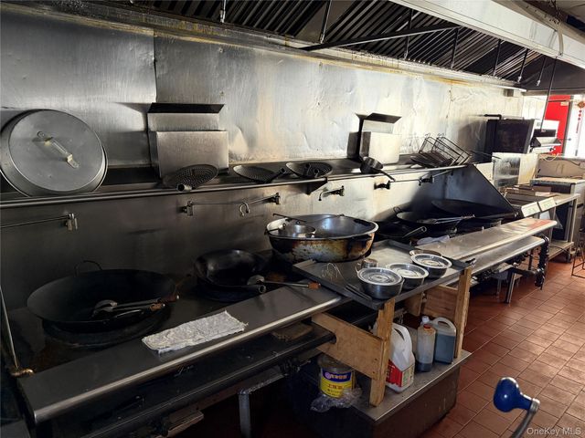 215 Main Street, Nanuet, NY 10954