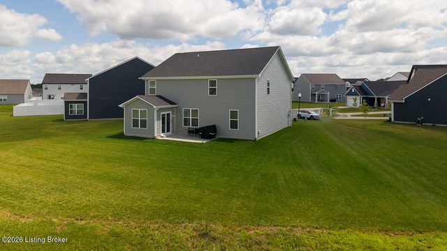 8401 Hummingbird Nest Ct, Louisville, KY 40229