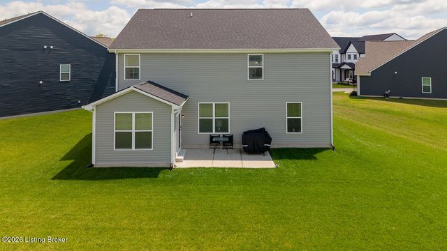8401 Hummingbird Nest Ct, Louisville, KY 40229