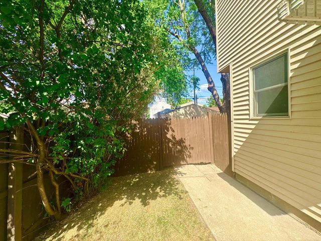 5713 N 96th STREET, Milwaukee, WI 53225