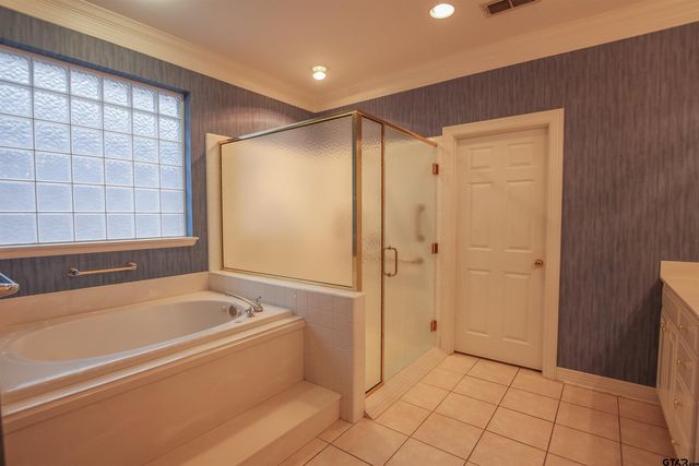 704 Paloma St, Tyler, TX 75703