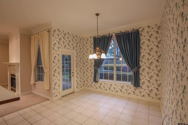 704 Paloma St, Tyler, TX 75703