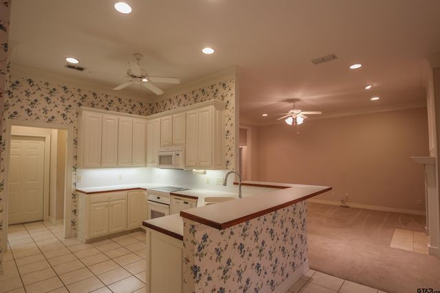 704 Paloma St, Tyler, TX 75703