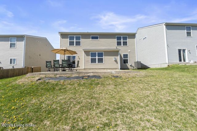 6811 Beckingham Blvd, Louisville, KY 40299