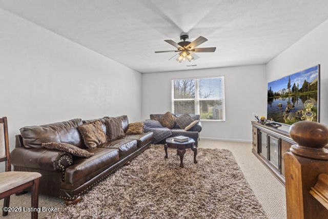 6811 Beckingham Blvd, Louisville, KY 40299