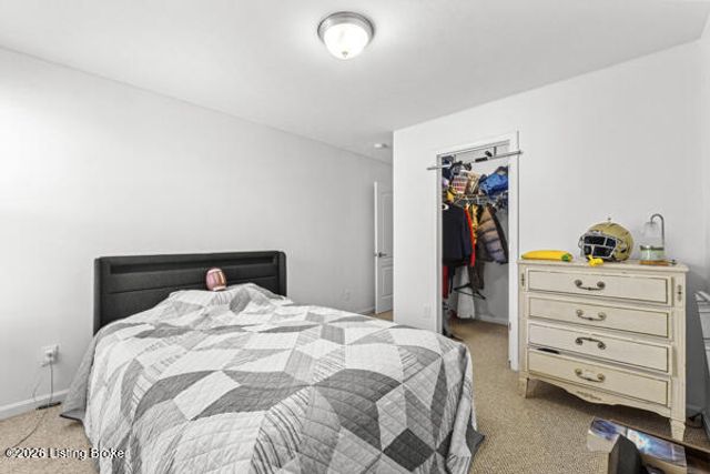 6811 Beckingham Blvd, Louisville, KY 40299