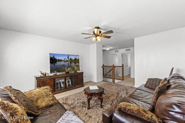 6811 Beckingham Blvd, Louisville, KY 40299